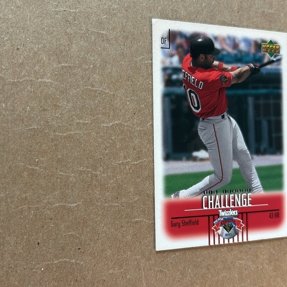 EUC 2001 Upper Deck baseball card Gary Sheffield #6 out of 10 Twizzlers - Picture 2 of 5